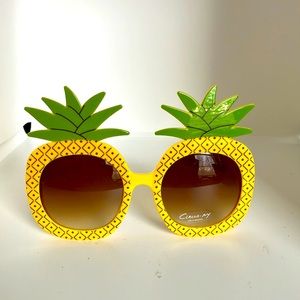 Pineapple sunglasses